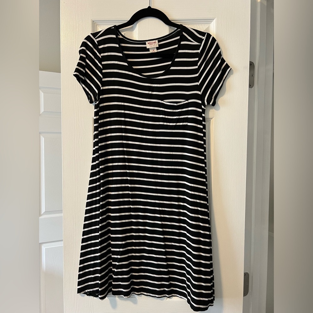 Mossimo Supply Co Black & White Striped T-Shirt Dress Size Medium